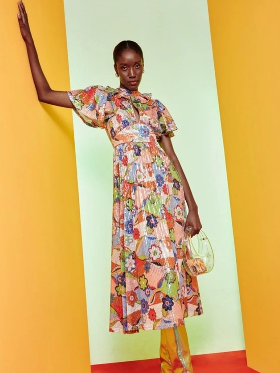 CeliaB Dresses & Skirts - CeliaB Floral Pleated Maxi Dress NWT